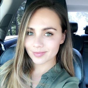 Meet your Posher, Alla